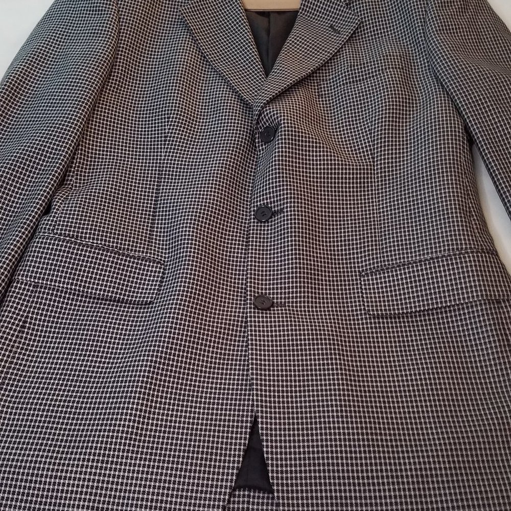 Irvine park Black and grey 38R plaid sport coat